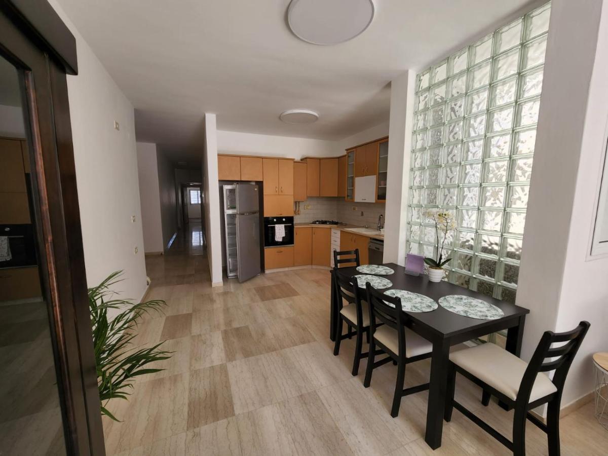 Apartamento Chilling In Netanya Exterior foto